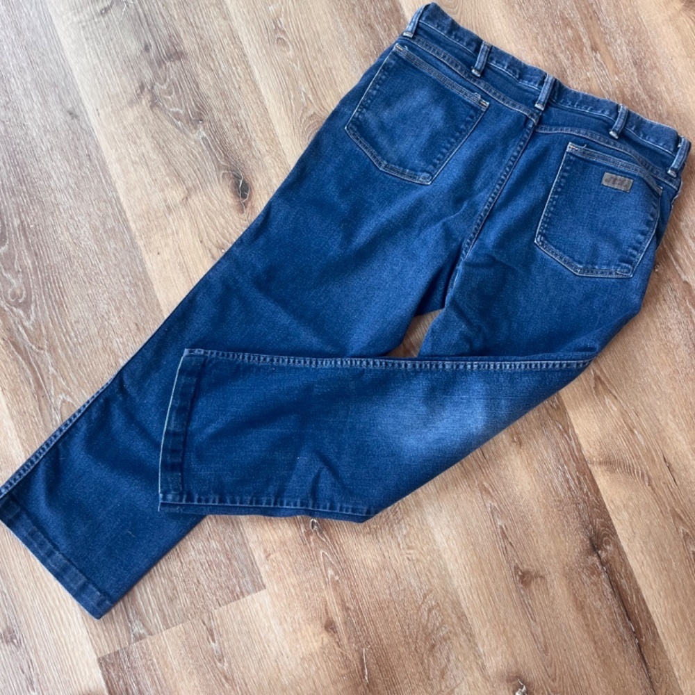 WRANGLER JEANS - 32" waist - 25” long - Picture 5 of 13